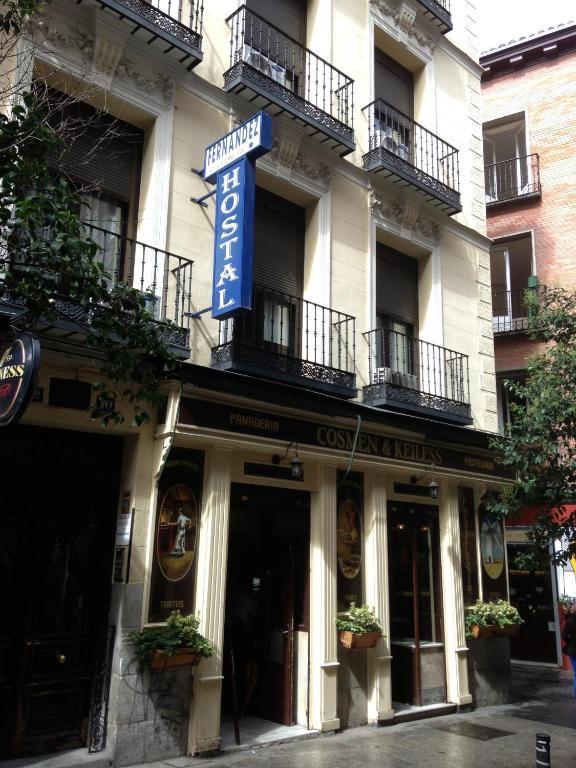 Hostal Fernandez Madrid Buitenkant foto